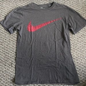 Nike T-shirt